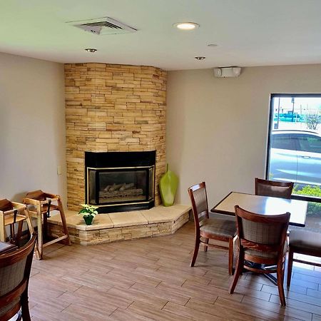 Country Inn & Suites By Radisson, Sandusky South, Oh Milan Exteriör bild
