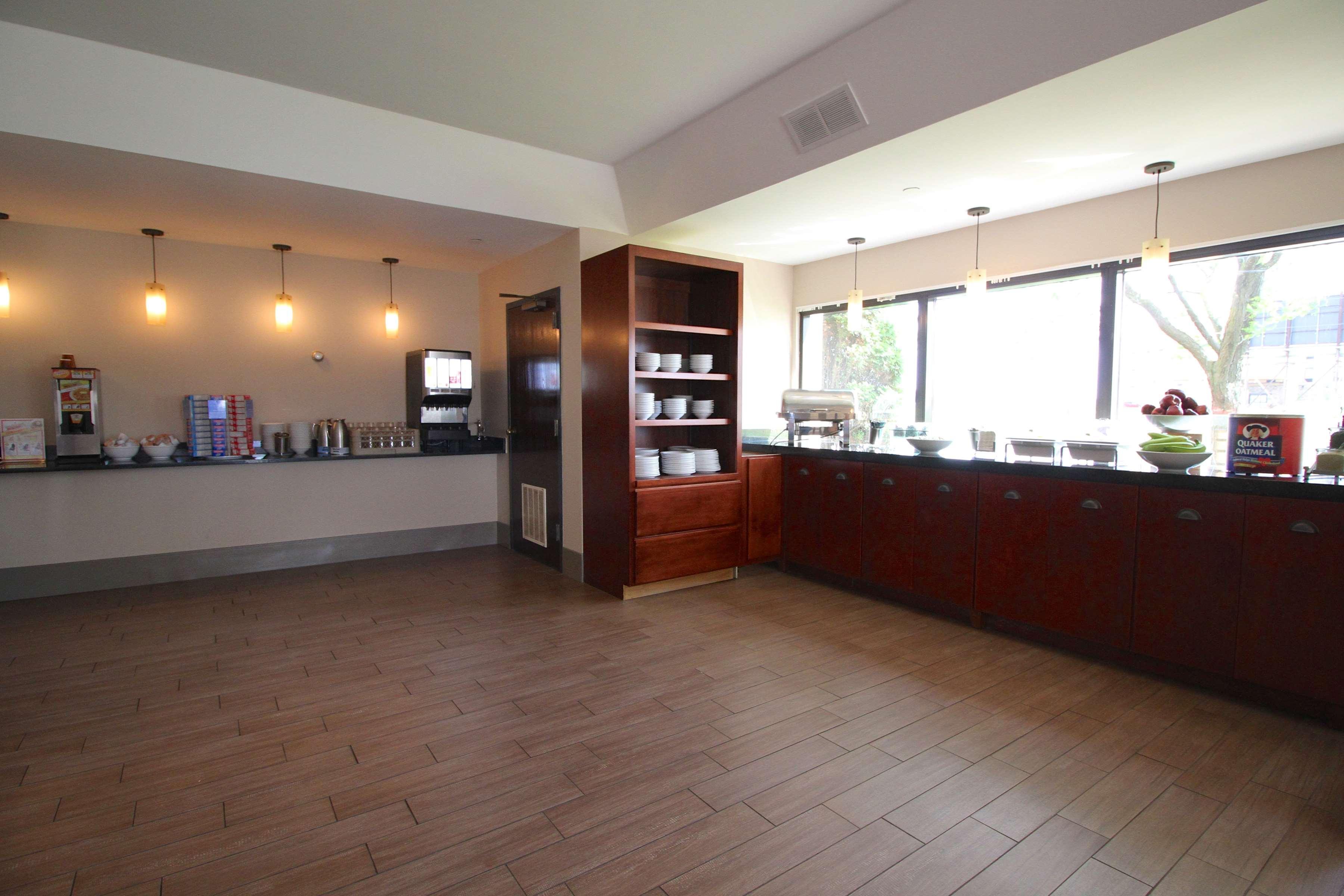Country Inn & Suites By Radisson, Sandusky South, Oh Milan Exteriör bild